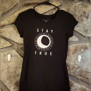 Wound Up Graphic Tee - Juniors Medium 7-9